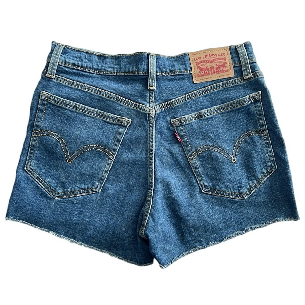 NWOT Levi’s High Rise Shorts - Picture 5 of 12